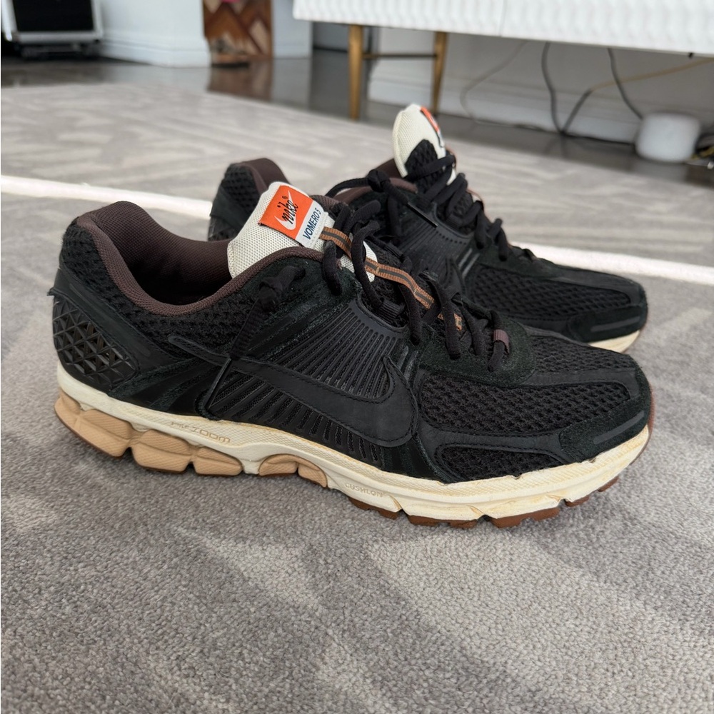 Nike Black and Brown Black Sesame Vomero